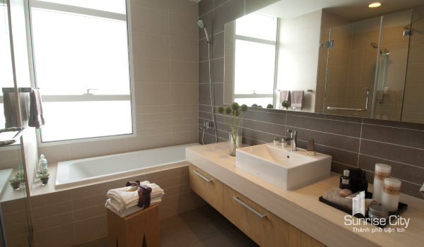 Nhà mẫu Sunrise City phòng tắm